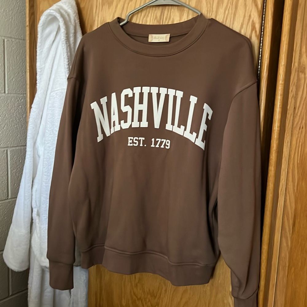 Nashville Crewneck from Altard State